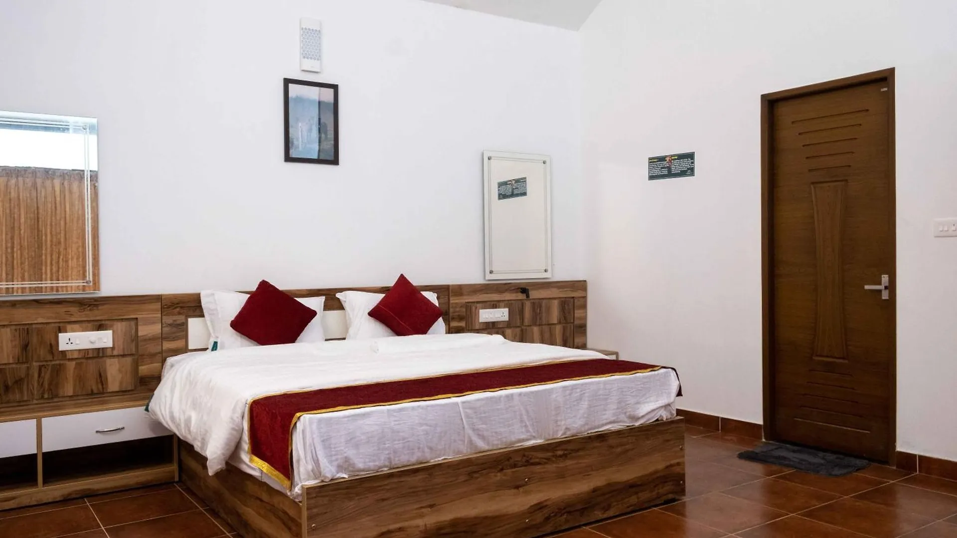 Lakkidi Mist Resort Vythiri