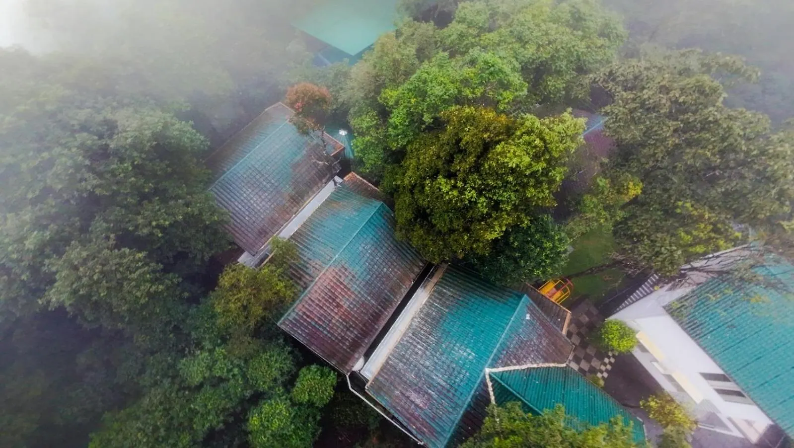 Lakkidi Mist Resort Vythiri Indie