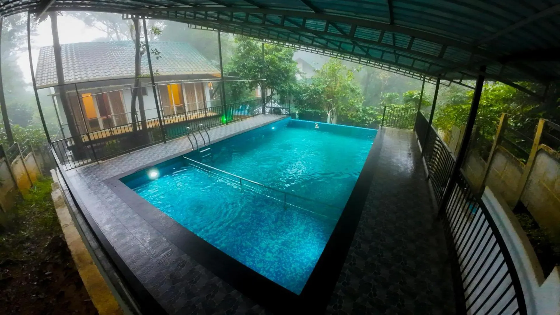 Lakkidi Mist Resort Vythiri 0*,